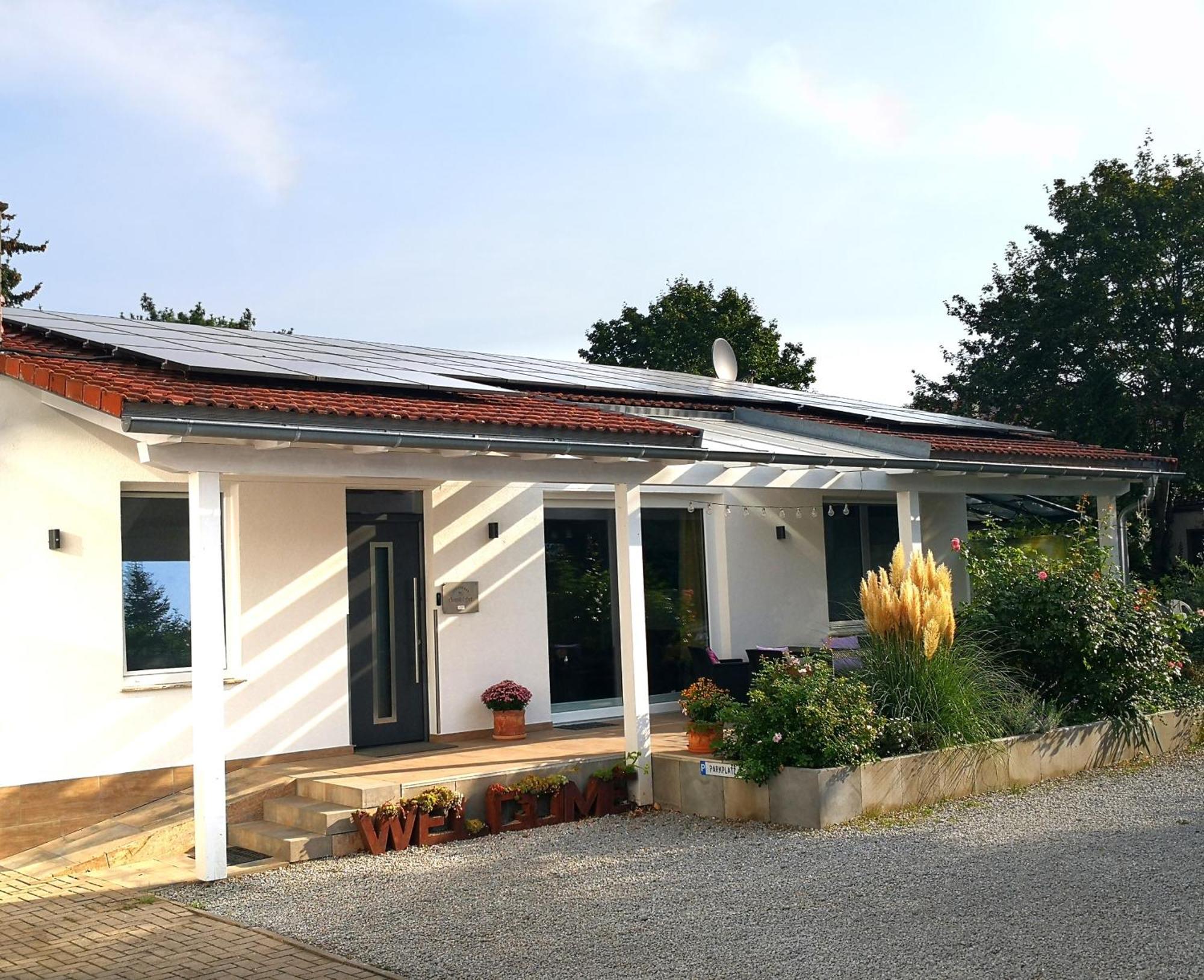 Auszeit Erfurt - Stilvoller Bungalow Mit Parkplatz - Zentrumsnah Exterior foto