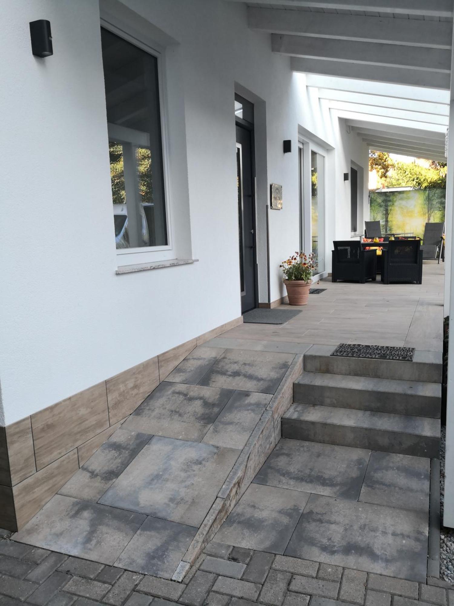 Auszeit Erfurt - Stilvoller Bungalow Mit Parkplatz - Zentrumsnah Exterior foto